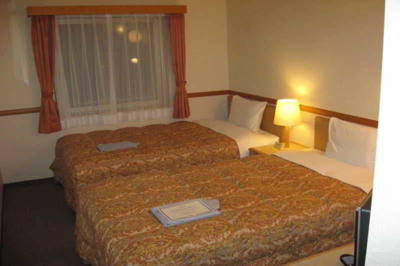 Toyoko Inn Sendai-Eki Nishi-Guchi Chuo Kültér fotó